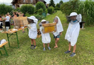 Read more about the article Wer fürchtet sich vorm Bienenstich